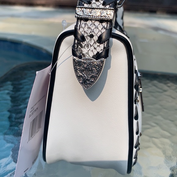 New Betsey Johnson Wild West Shoulder Bag White - Picture 6 of 12